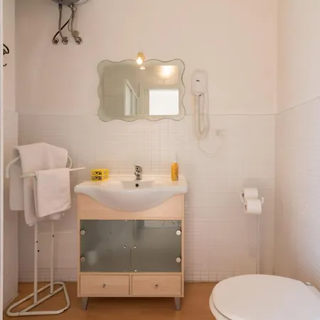Apartment Studios10