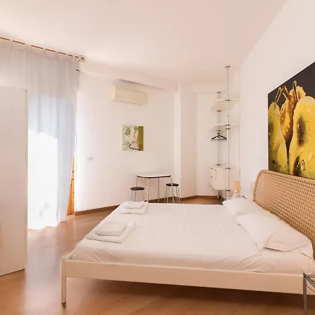 Apartment Studios10 *